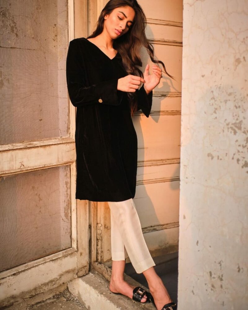 Black Velvet Woolen Kurti With Pant Set Front